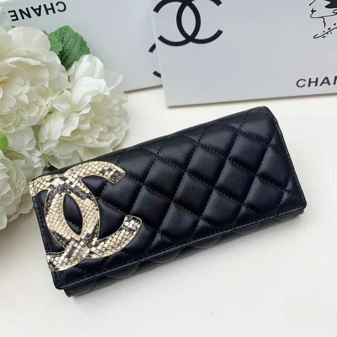 【シャネル】キャビアスキン 長財布 ココマーク金具 上品なブラック レディースウォレット