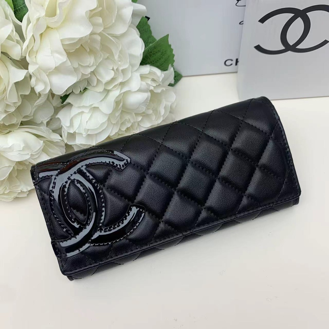 【シャネル】キャビアスキン 長財布 ココマーク金具 上品なブラックのレディースウォレット