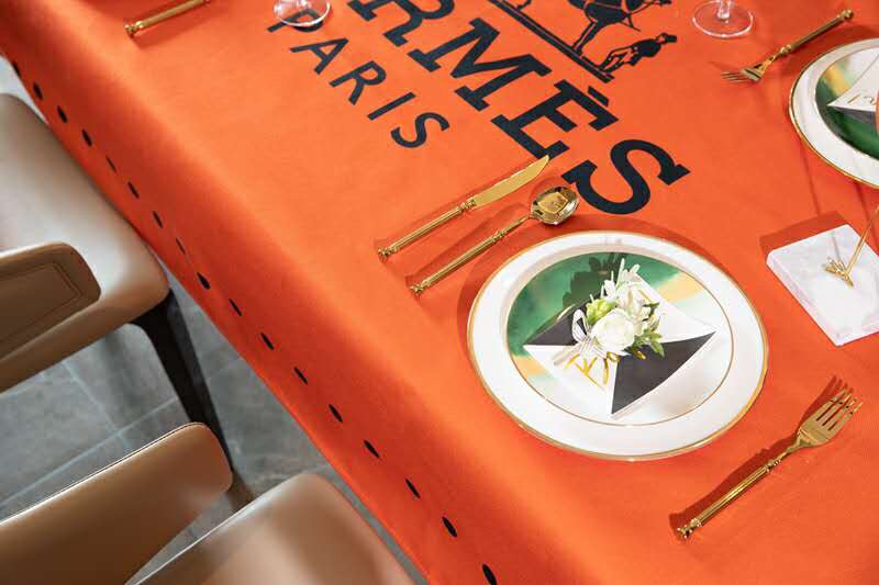 テーブルクロス　テーブル掛けHERMES　エルメス食卓カバー　リネン生地厚手　撥水防塵汚れ防止　インテリア雑貨机カバー北欧風