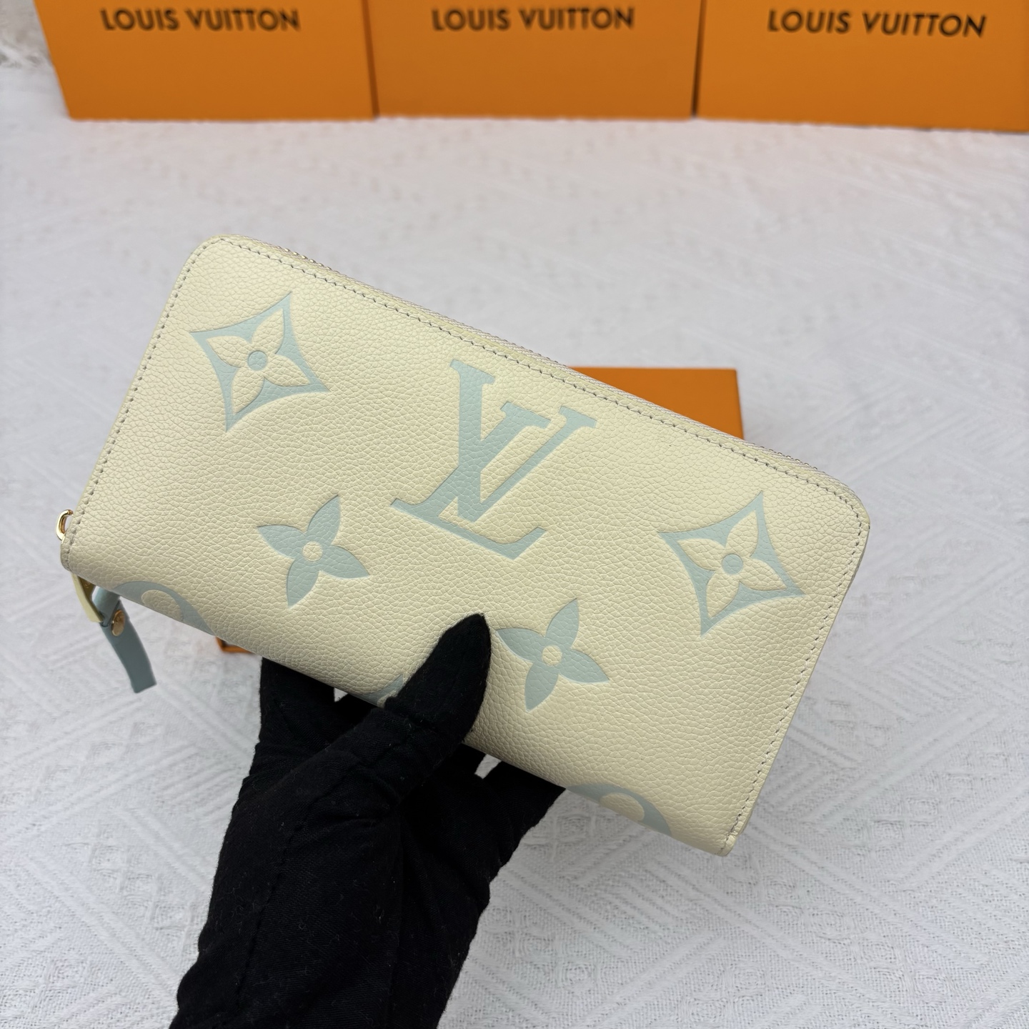 ルイヴィトン（LOUIS VUITTON） 長財布 モノグラム クラシックなデザイン 上品で高級感あふれる本革の逸品
