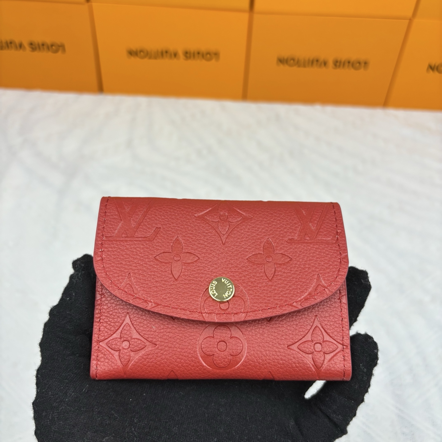 ルイヴィトン（LOUIS VUITTON） 長財布 モノグラム コインホール付き クラシックなデザイン 上品で高級感のある逸品です