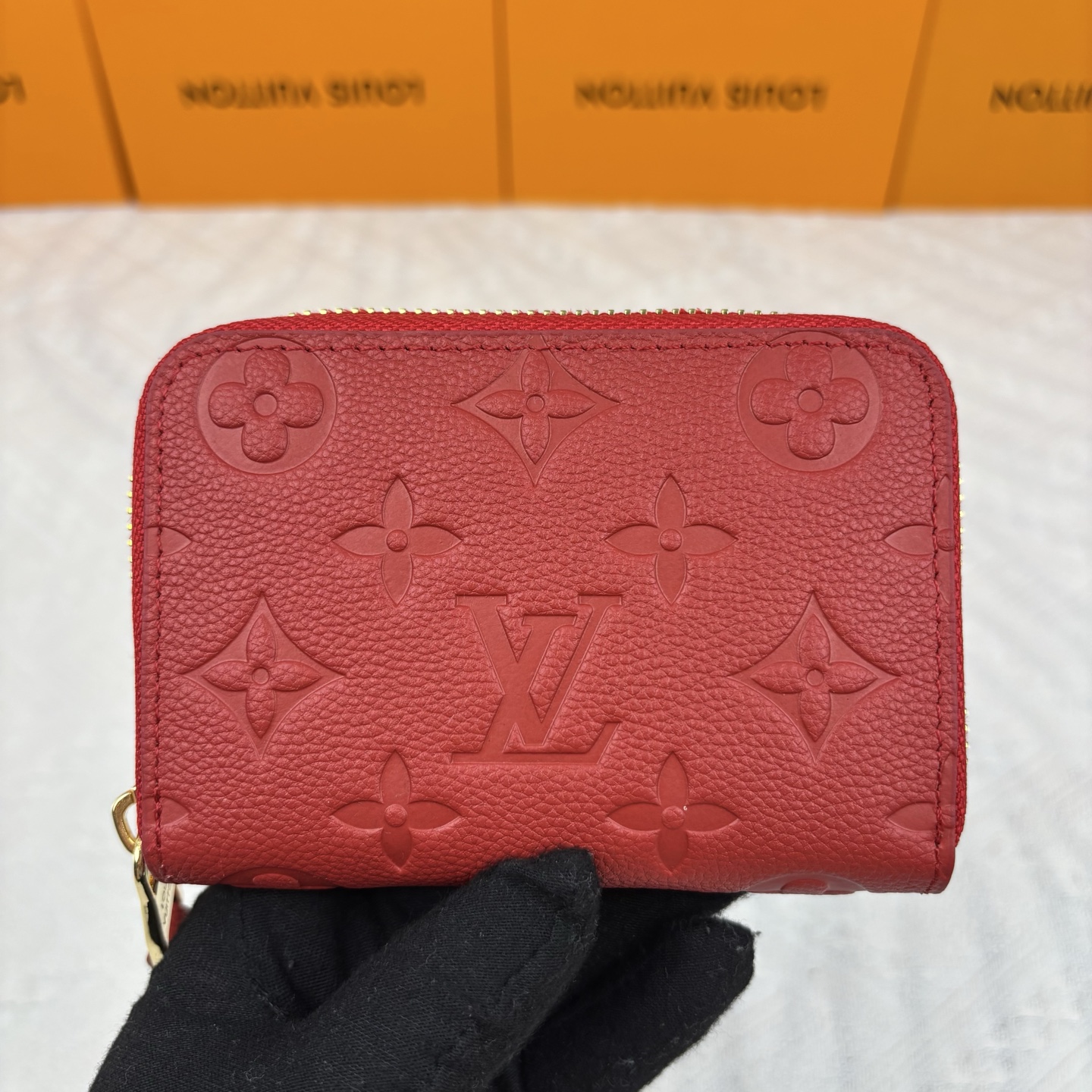 ルイヴィトン（LOUIS VUITTON） 長財布 モノグラム柄 クラシックなデザイン 上品で高級感あふれる本革の逸品