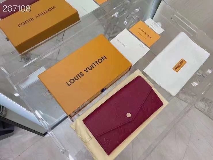 ルイヴィトン（LOUIS VUITTON） 長財布 モノグラム コインホルダー付き クラシックなデザインで上品な高級感を備えた逸品です