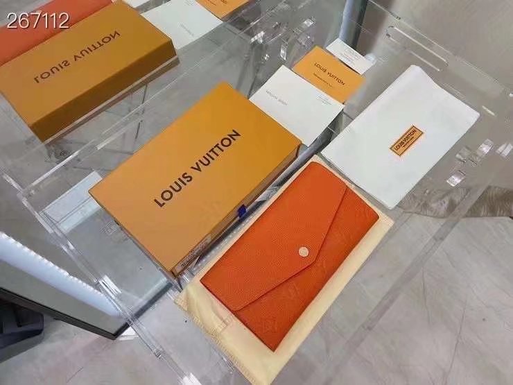 ルイヴィトン（LOUIS VUITTON） 長財布 モノグラム クラシックなデザイン 金具美品 上品で高級感あふれる逸品