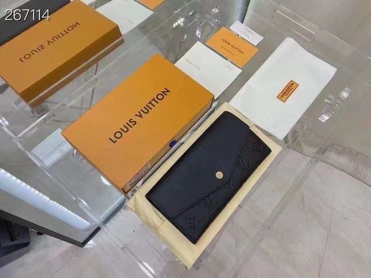 ルイヴィトン（LOUIS VUITTON） 長財布 モノグラム クラシックなデザイン 上質なレザー 上品で高級感あふれる逸品です