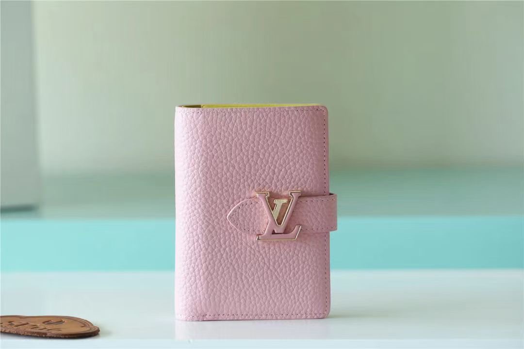 ルイヴィトン（LOUIS VUITTON） 長財布 モノグラム クラシックなデザイン 上質なレザー 上品で高級感のある一枚