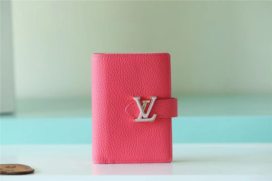 ルイヴィトン（LOUIS VUITTON） 長財布 モノグラム柄 ゴールド金具 クラシックで上質な仕様 上品な高級感あふれる逸品