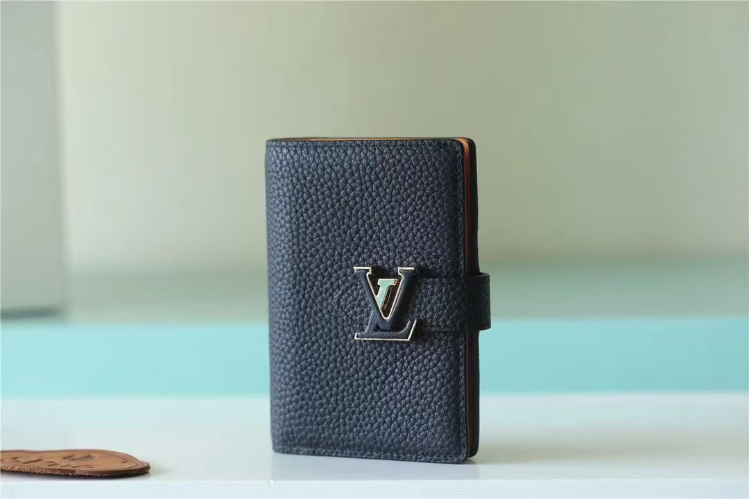 ルイヴィトン（Louis Vuitton） 長財布 モノグラム クラシックなデザイン 上品で高級感あふれる逸品です