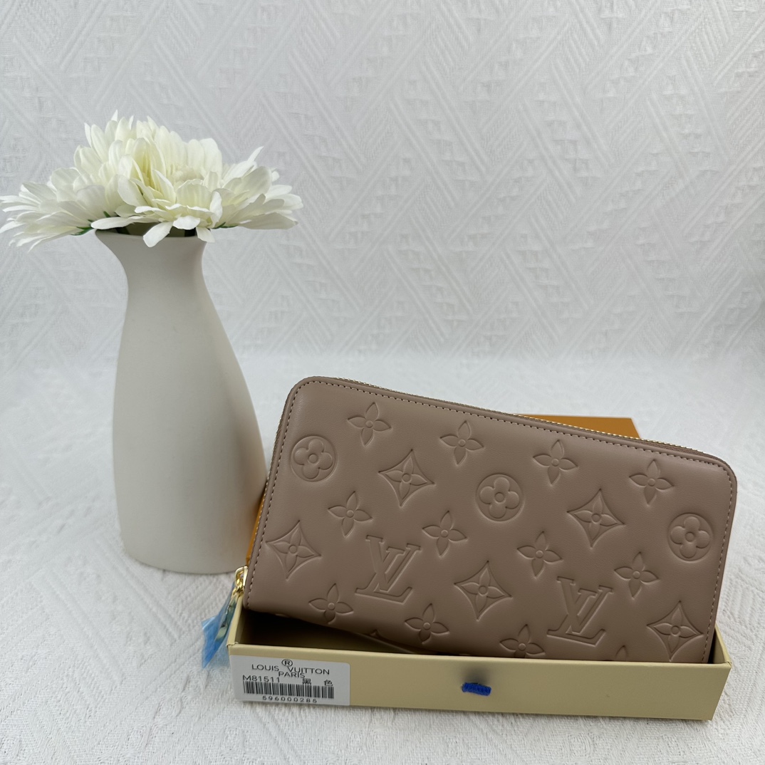 ルイ・ヴィトン モノグラムキャンバス 上品な長財布 レディースのギフトや普段使いに最適な定番モデル