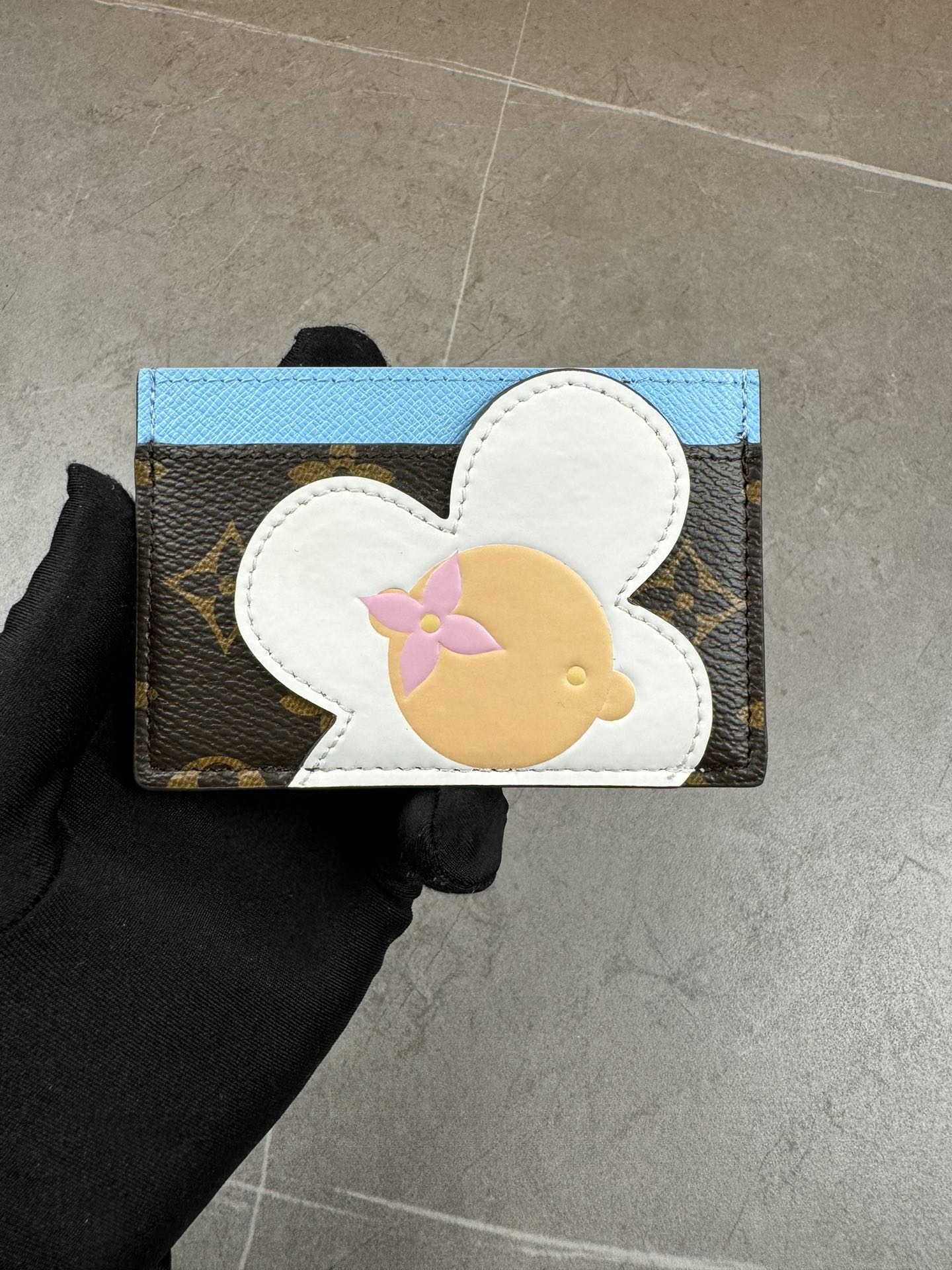ルイ・ヴィトン モノグラムキャンバス 上品な長財布 レディースのギフトに最適な定番モデル