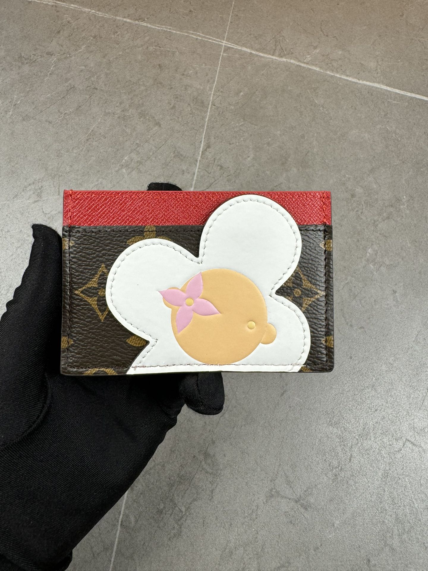 ルイ・ヴィトン モノグラムキャンバス 上品な長財布 レディースに人気の定番モデル