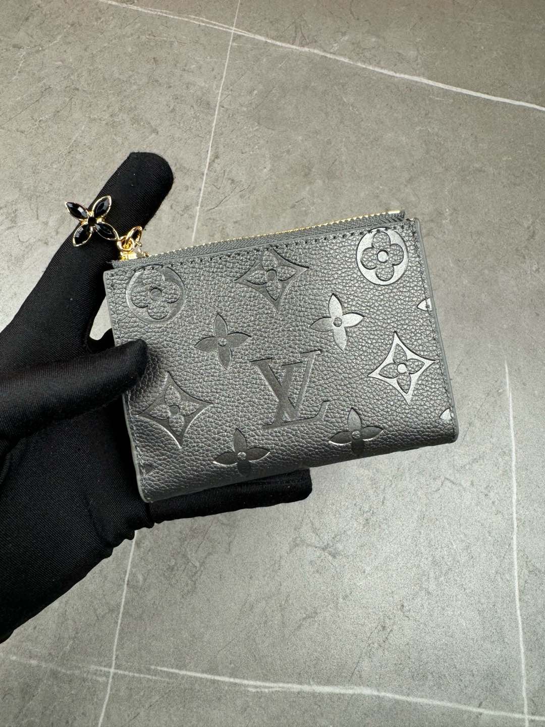 ルイ・ヴィトン モノグラムキャンバス 上品な長財布 レディース人気モデル ギフトにも最適
