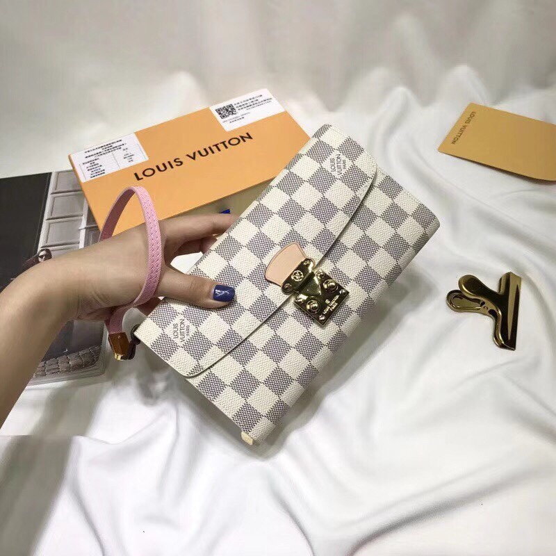 ルイ・ヴィトン モノグラムキャンバス 上品な長財布 レディースのギフトや普段使いに最適な定番モデル