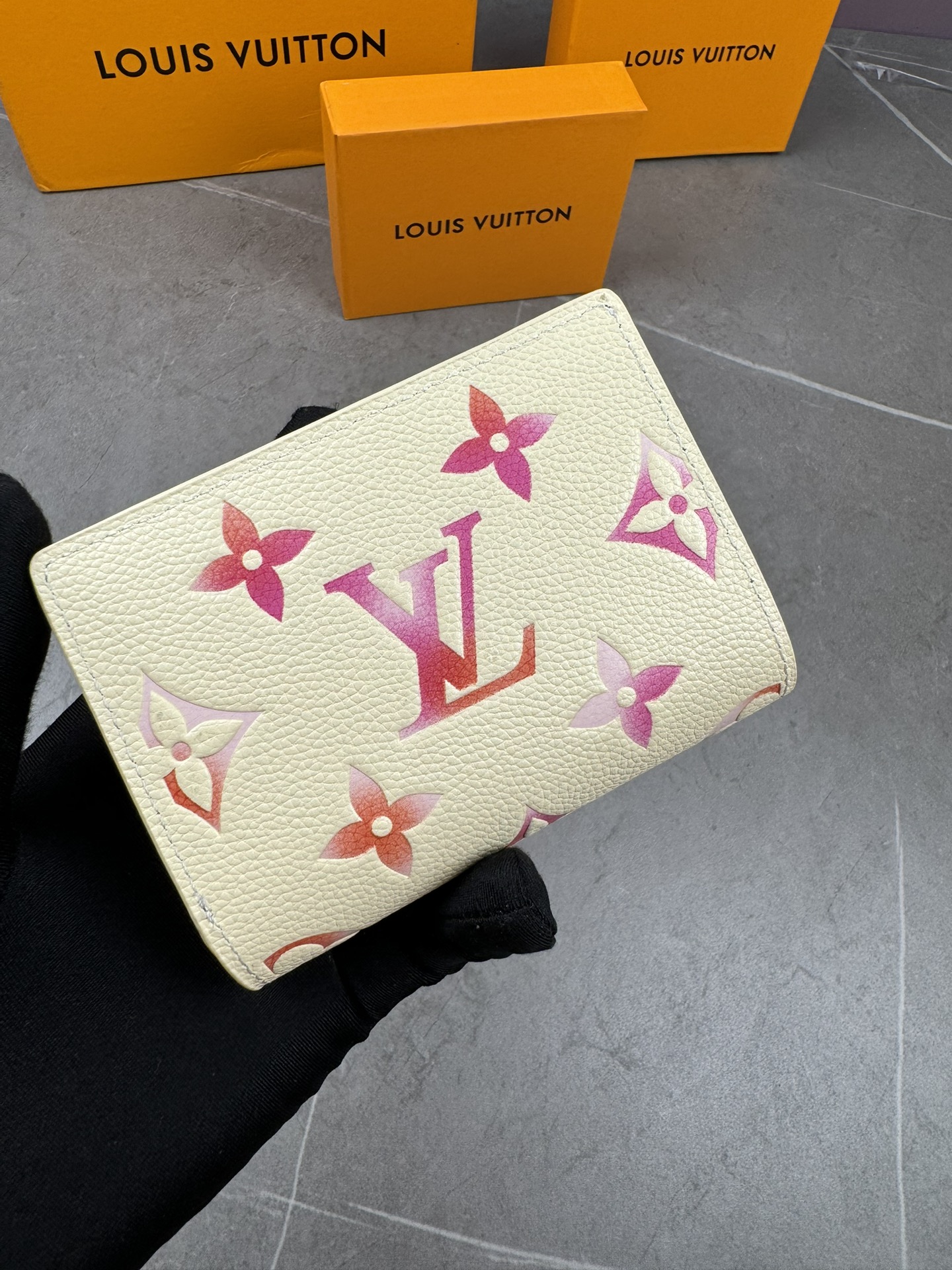 ルイ・ヴィトン モノグラムキャンバス 上品な長財布 レディース人気モデル プレゼントにも最適