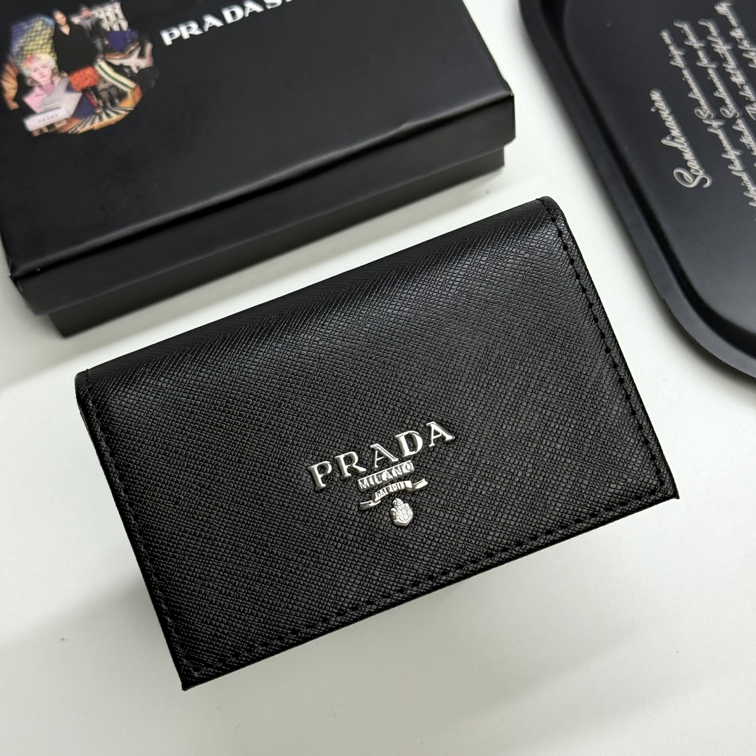 プラダ モノグラムキャンバス 上品な長財布 レディース人気モデル ギフトにも最適