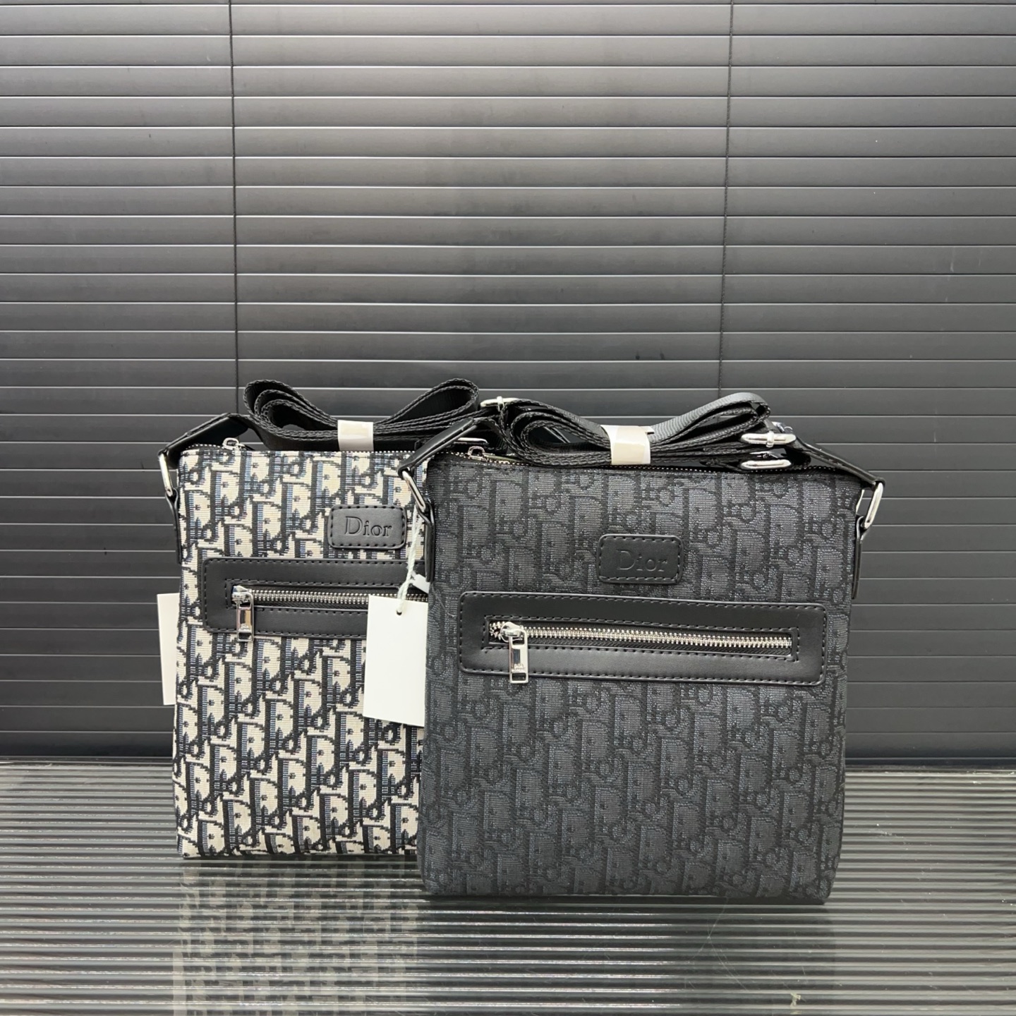 Diorディオール ショルダーバッグ 洗練されたモノグラムキャンバス レディースに人気の上品なデザイン