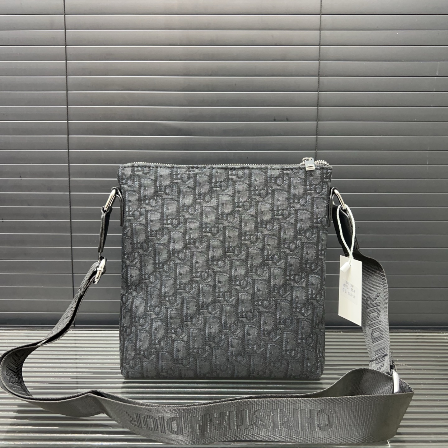 Diorディオール ショルダーバッグ 洗練されたモノグラムキャンバス レディースに人気の上品なデザイン - 画像 4