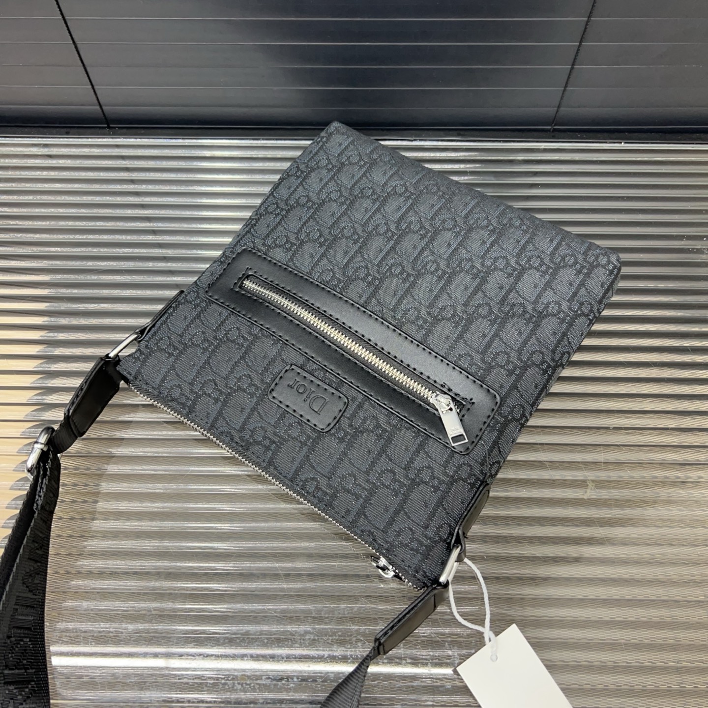 Diorディオール ショルダーバッグ 洗練されたモノグラムキャンバス レディースに人気の上品なデザイン - 画像 5