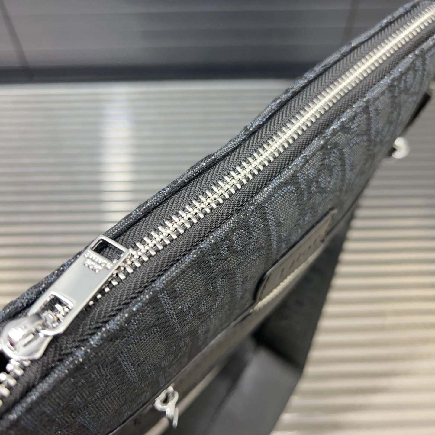 Diorディオール ショルダーバッグ 洗練されたモノグラムキャンバス レディースに人気の上品なデザイン - 画像 8