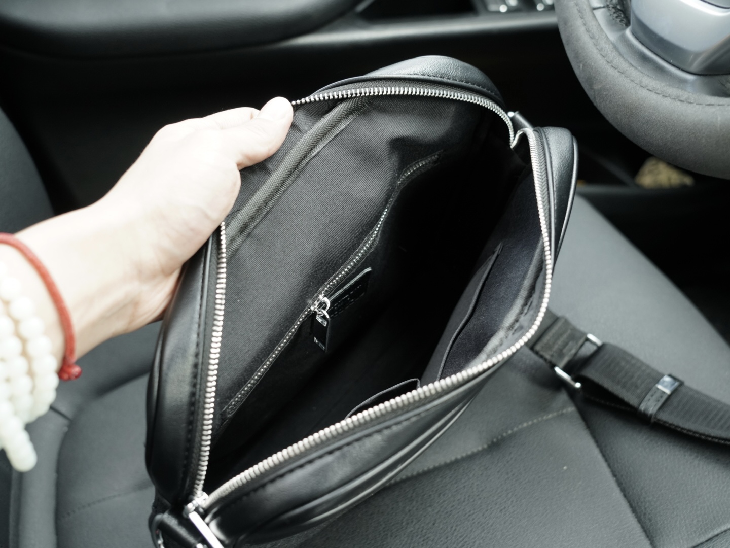 Diorディオール モノグラムキャンバス 上品なショルダーバッグ レディース向けギフトに最適 - 画像 9