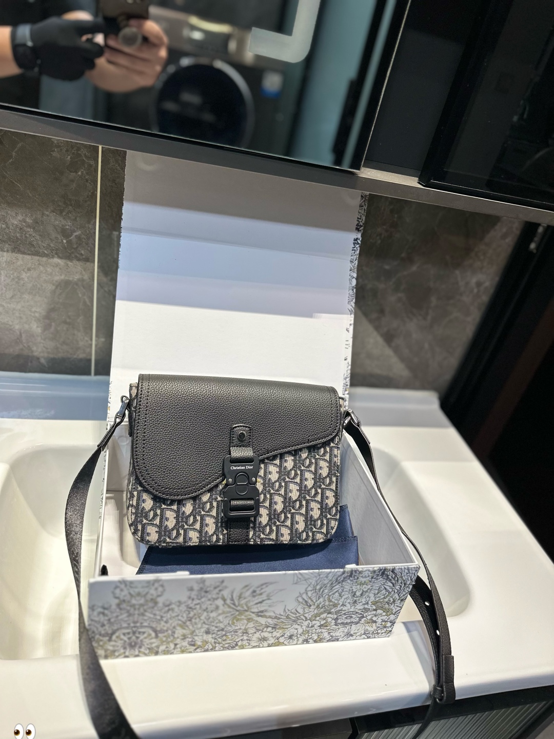 Diorディオール ショルダーバッグ 洗練されたモノグラムキャンバス レディースに人気の上品なデザイン - 画像 2