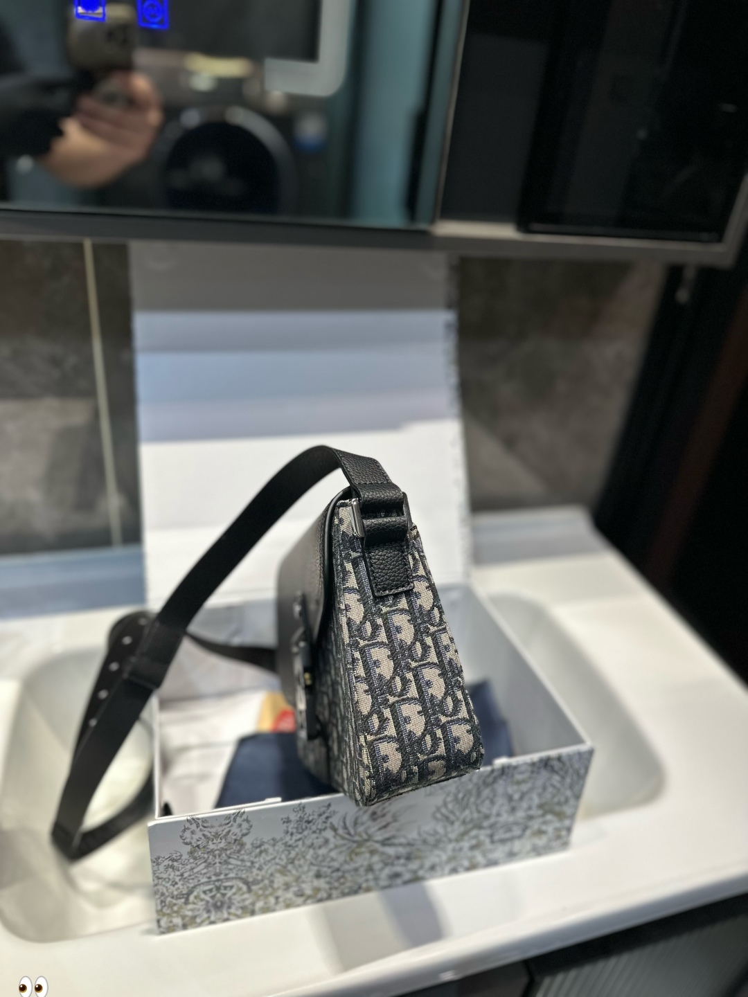 Diorディオール ショルダーバッグ 洗練されたモノグラムキャンバス レディースに人気の上品なデザイン - 画像 3