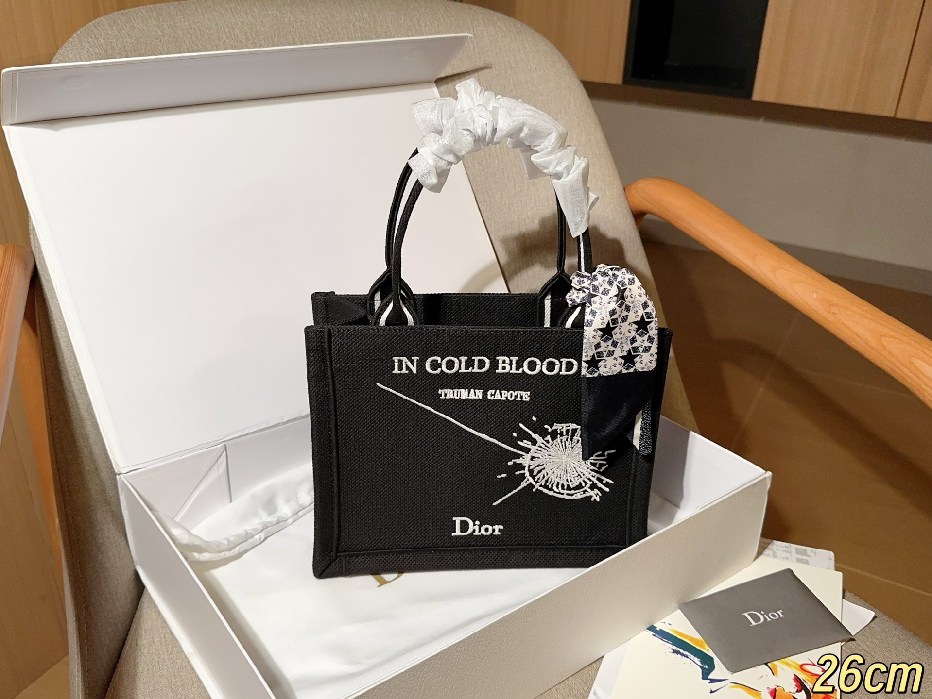 Diorディオール ショルダーバッグ モノグラムキャンバス 上品なデザイン レディース向け 長く愛用できる定番モデル - 画像 2