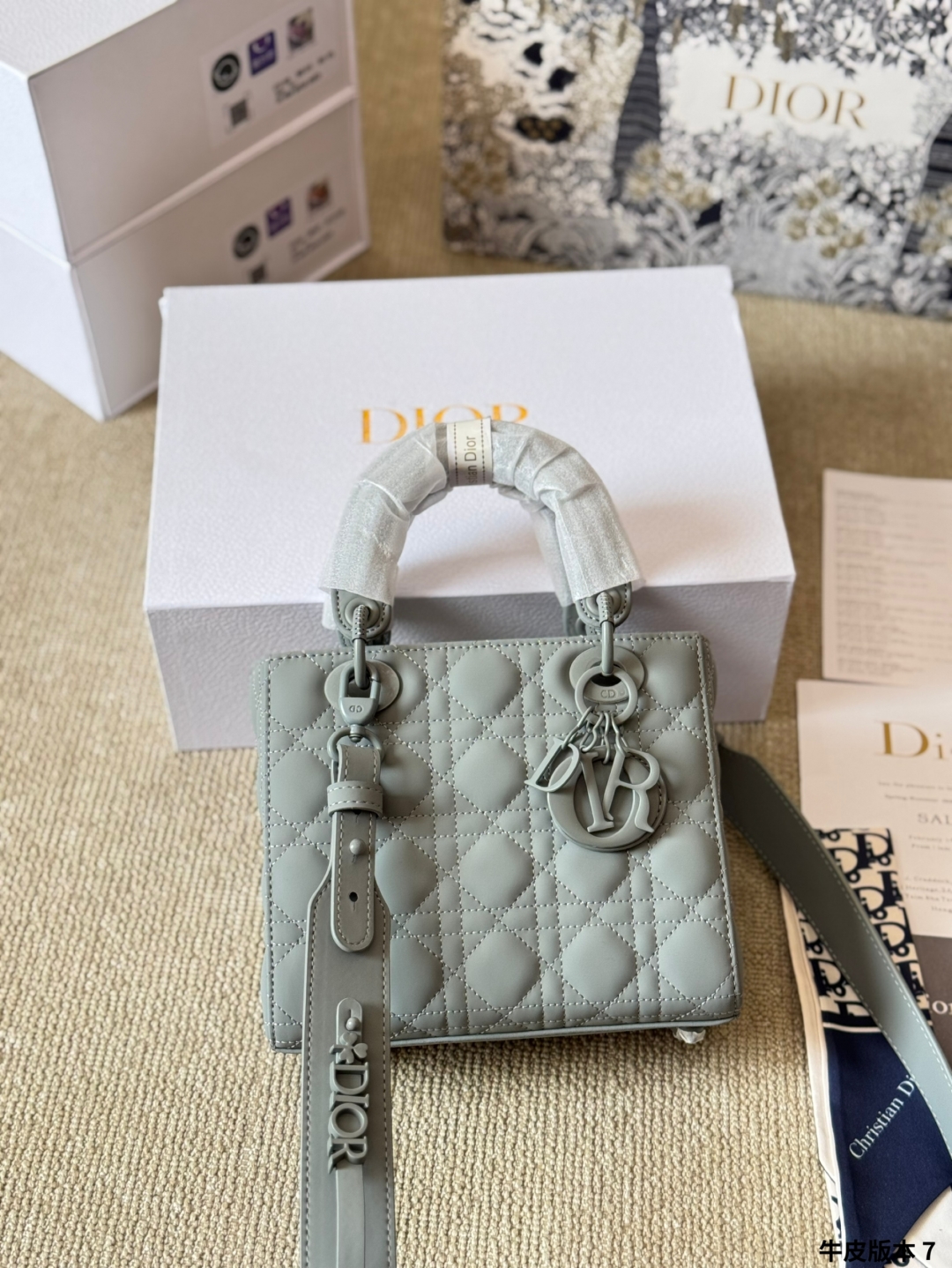 Diorディオール ショルダーバッグ 上質なモノグラムキャンバス仕様 洗練されたデザインでギフトにも最適 - 画像 6