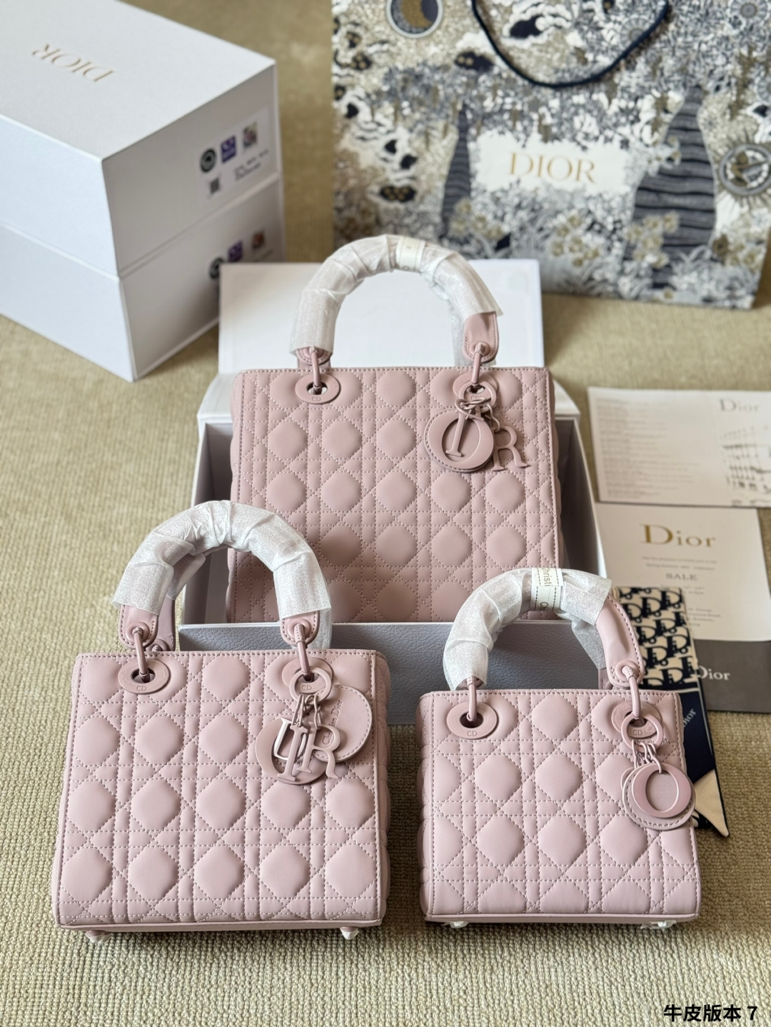 Diorディオール モノグラムキャンバス 上品なショルダーバッグ レディース向けギフトにも最適