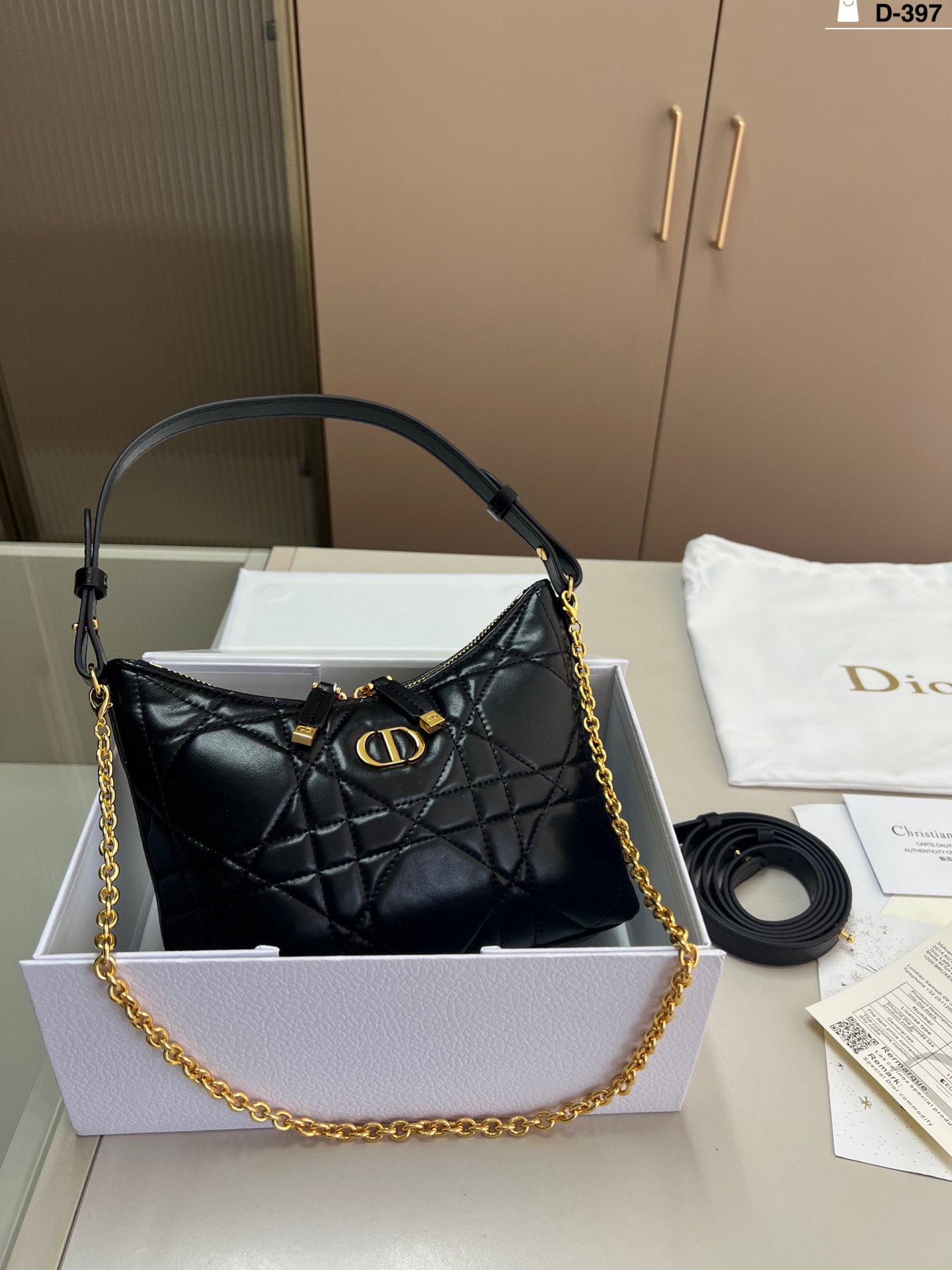 Diorディオール モノグラムキャンバス 上品なショルダーバッグ レディース人気モデル 長く愛用できるデザイン