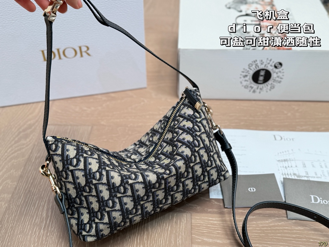 Diorディオール ショルダーバッグ エレガントで上質なモノグラムキャンバス レディース向けギフトに最適