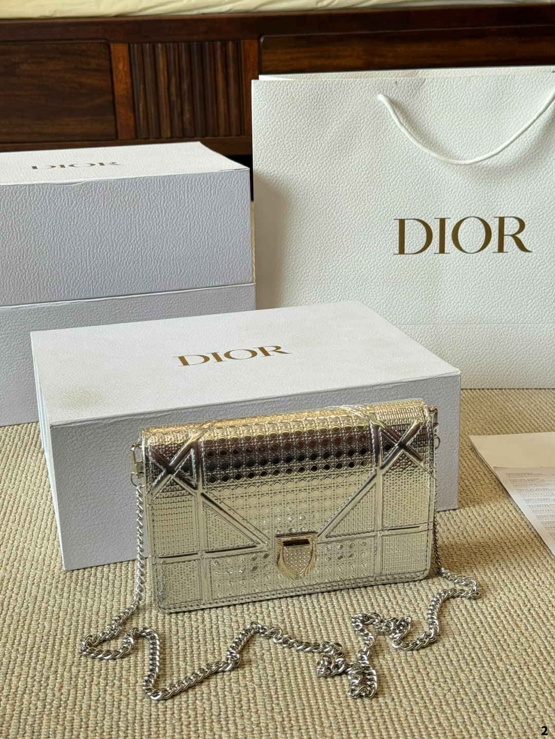 Diorディオール ショルダーバッグ 上品なモノグラムキャンバス レディースに人気の定番モデル ギフトにも最適 - 画像 4