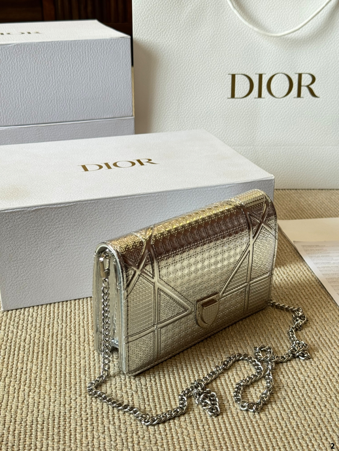 Diorディオール ショルダーバッグ 上品なモノグラムキャンバス レディースに人気の定番モデル ギフトにも最適 - 画像 6