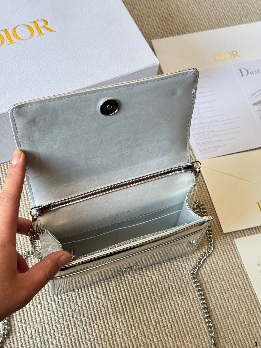 Diorディオール ショルダーバッグ 上品なモノグラムキャンバス レディースに人気の定番モデル ギフトにも最適 - 画像 9