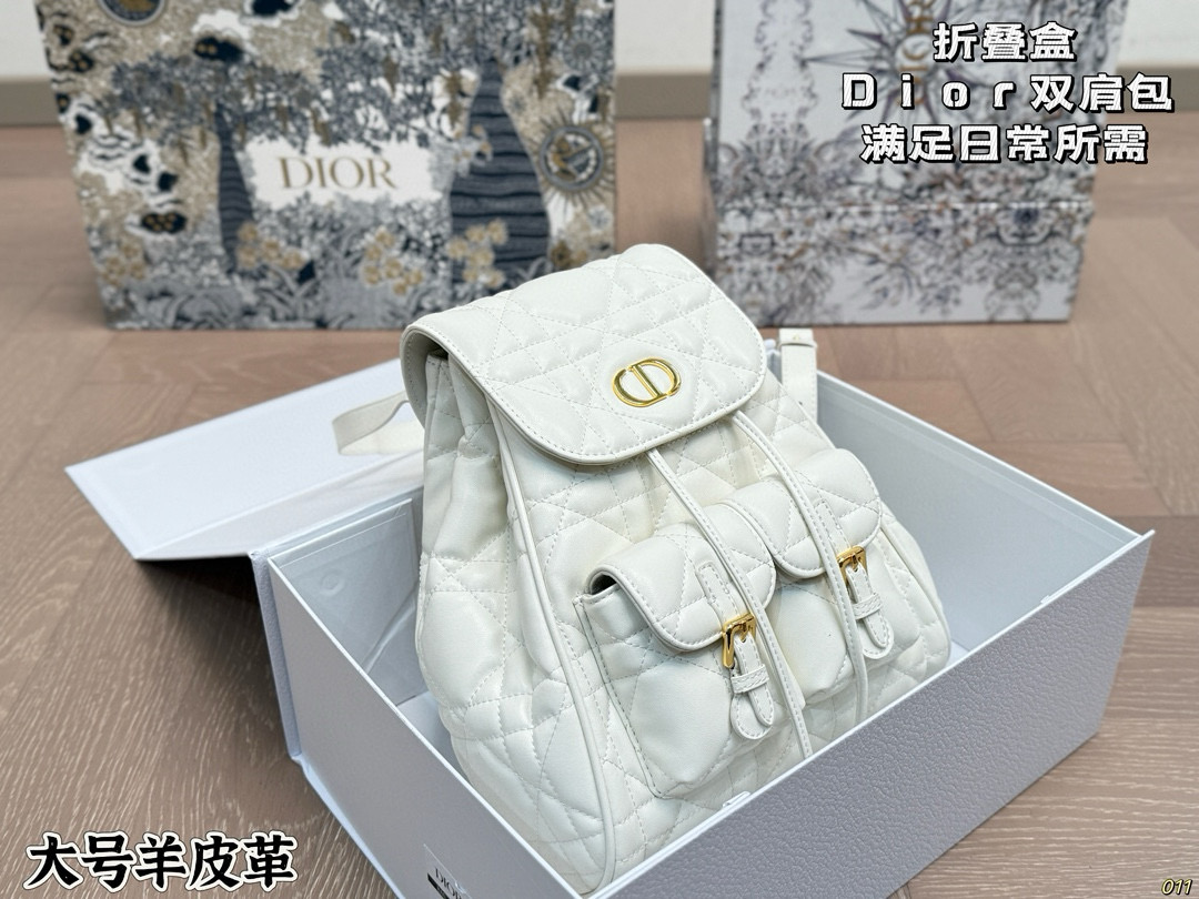 Diorディオール ショルダーバッグ 洗練されたデザインのレザー製 ギフトにも最適な上品なバッグ - 画像 1