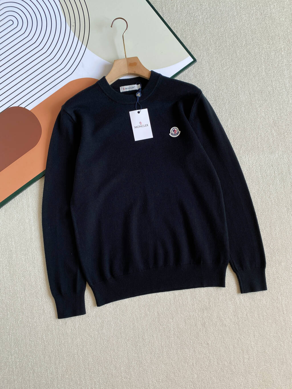 Monclerモンクレール 9297 ロゴ ロングスリーブニット 2色入 保温性抜群