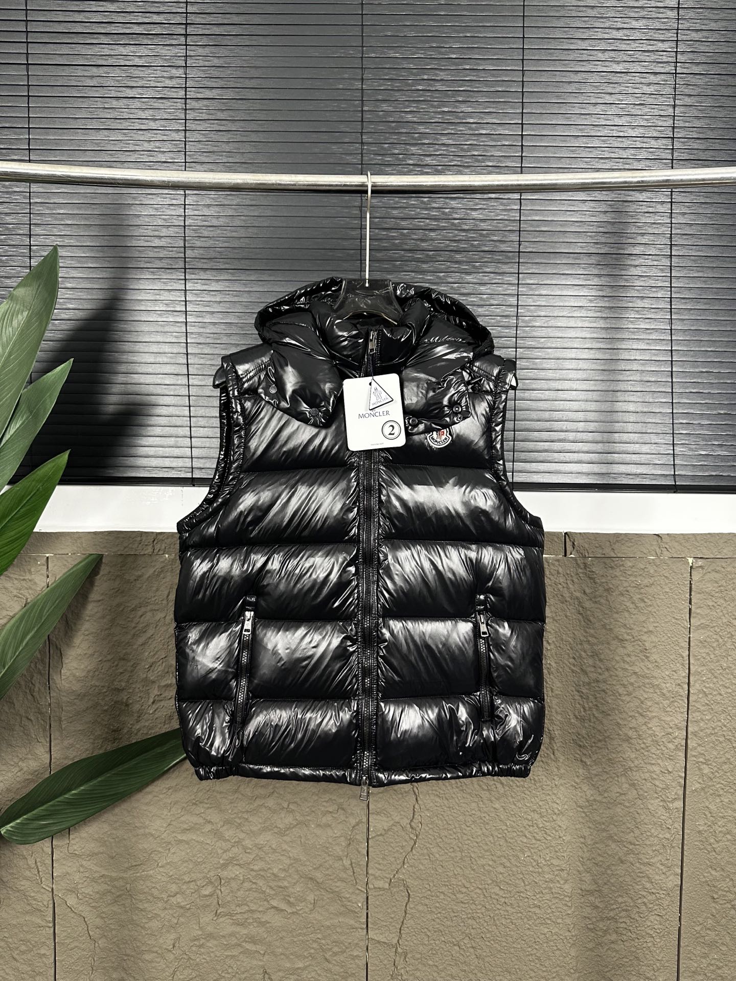 Monclerモンクレール ブラック ポッフェル ファー付き メンズ レディース 1枚入