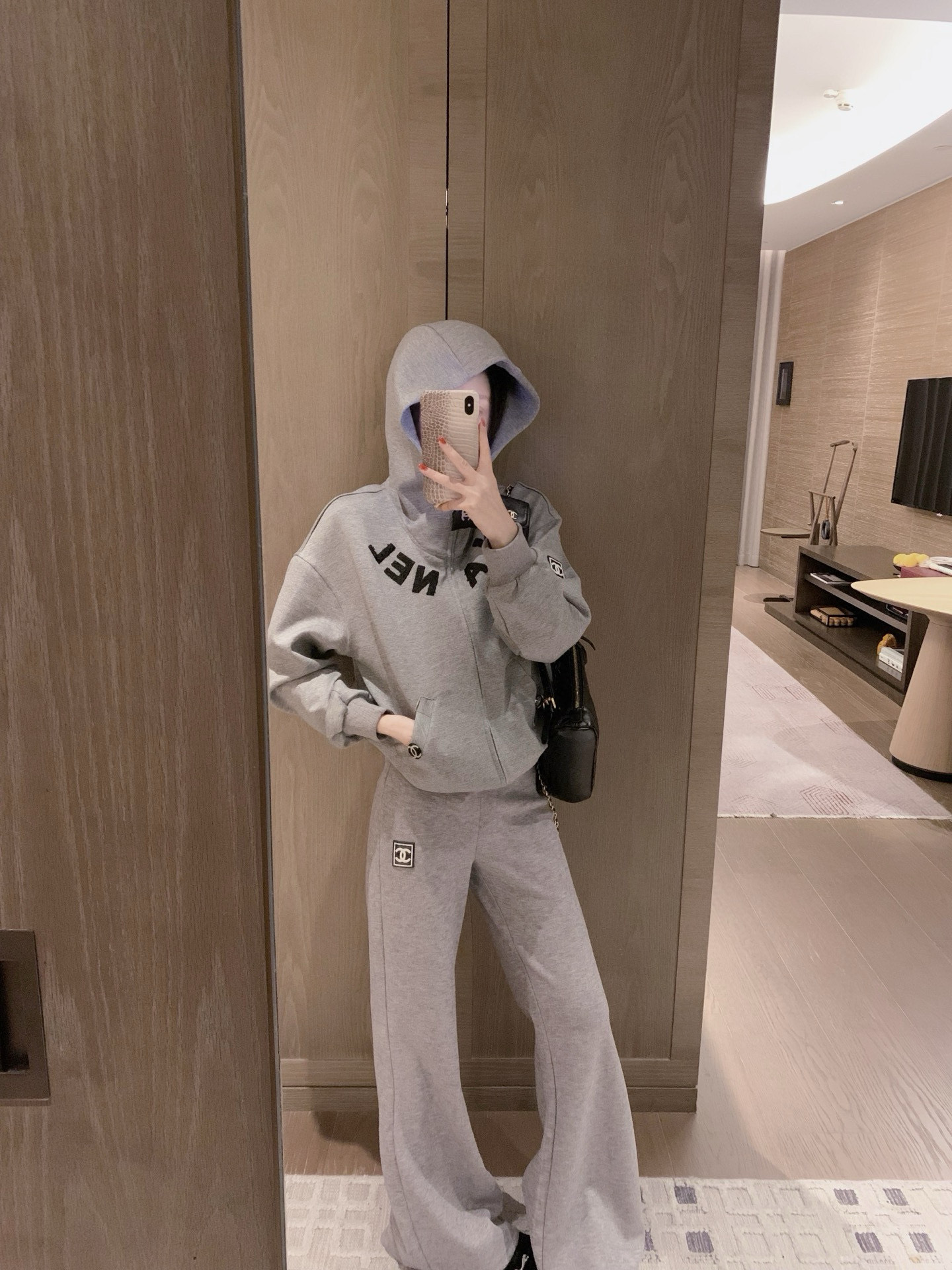 シャネル フード付きスウェット 2点セット 灰色 ホワイト 2色展開 - 画像 3