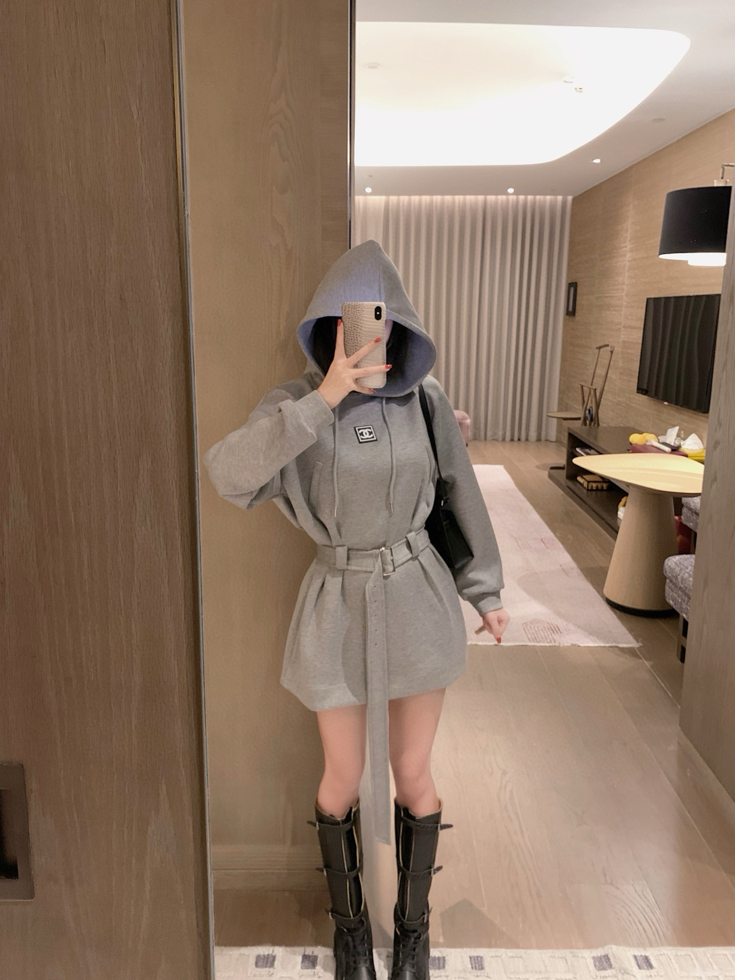 香奈儿 フード付きスウェットワンピース グレー 2way着用可能 - 画像 4