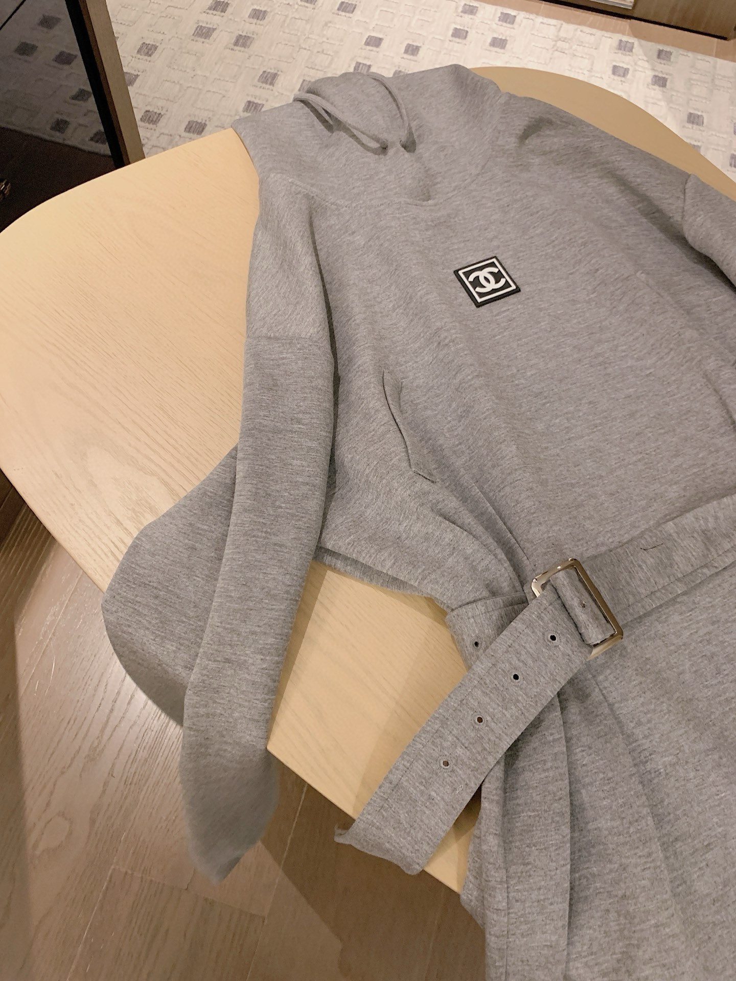 香奈儿 フード付きスウェットワンピース グレー 2way着用可能 - 画像 7