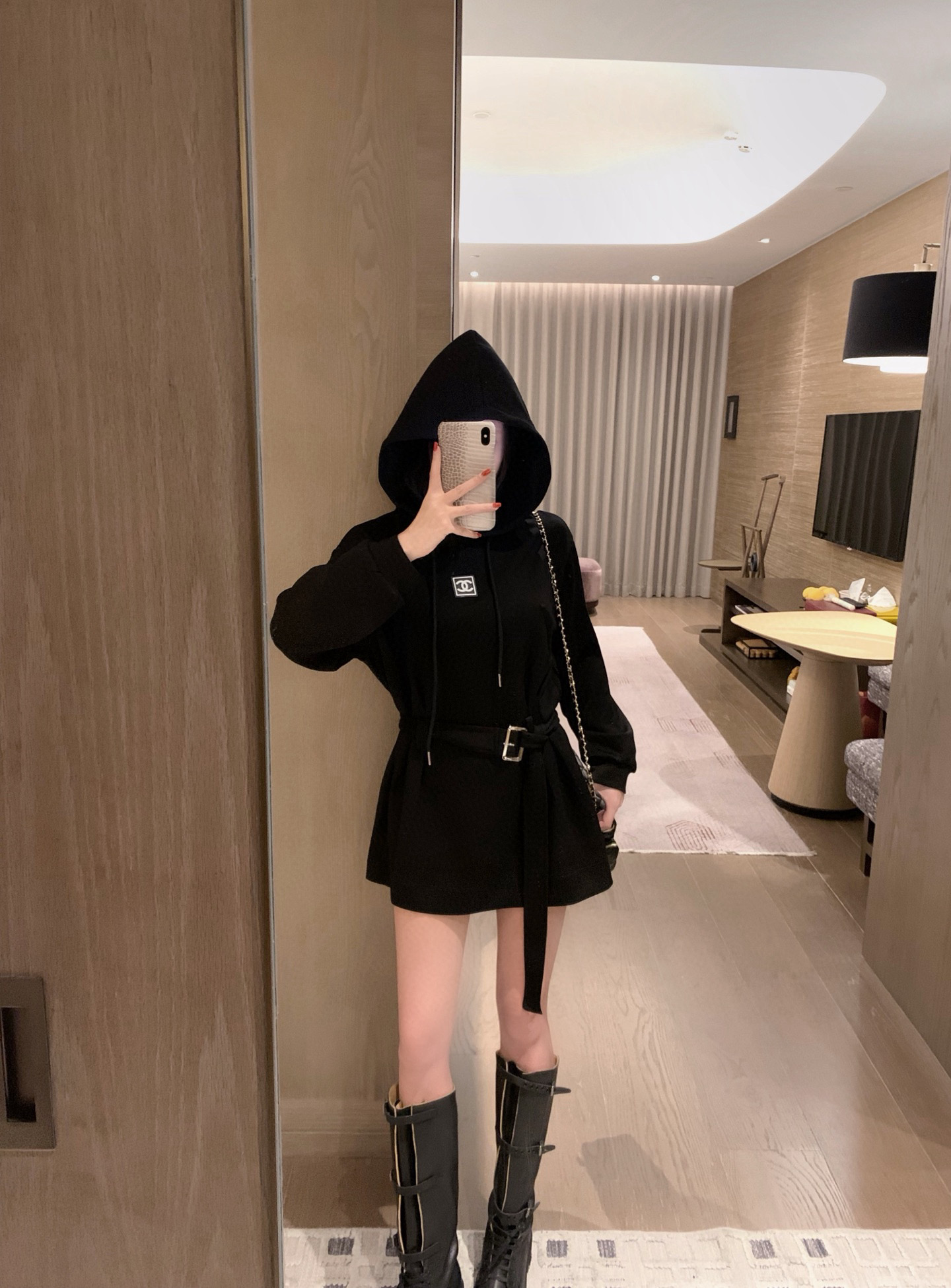 香奈儿 フード付きワンピース ブラック ホワイト ファッションアイテム 2色入 - 画像 5