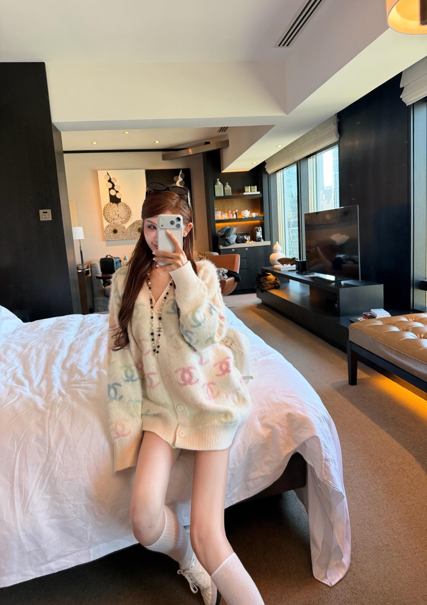 シャネル風 ピカピカカーデ 3色入 女性用 おしゃれなニットカーディガン - 画像 2