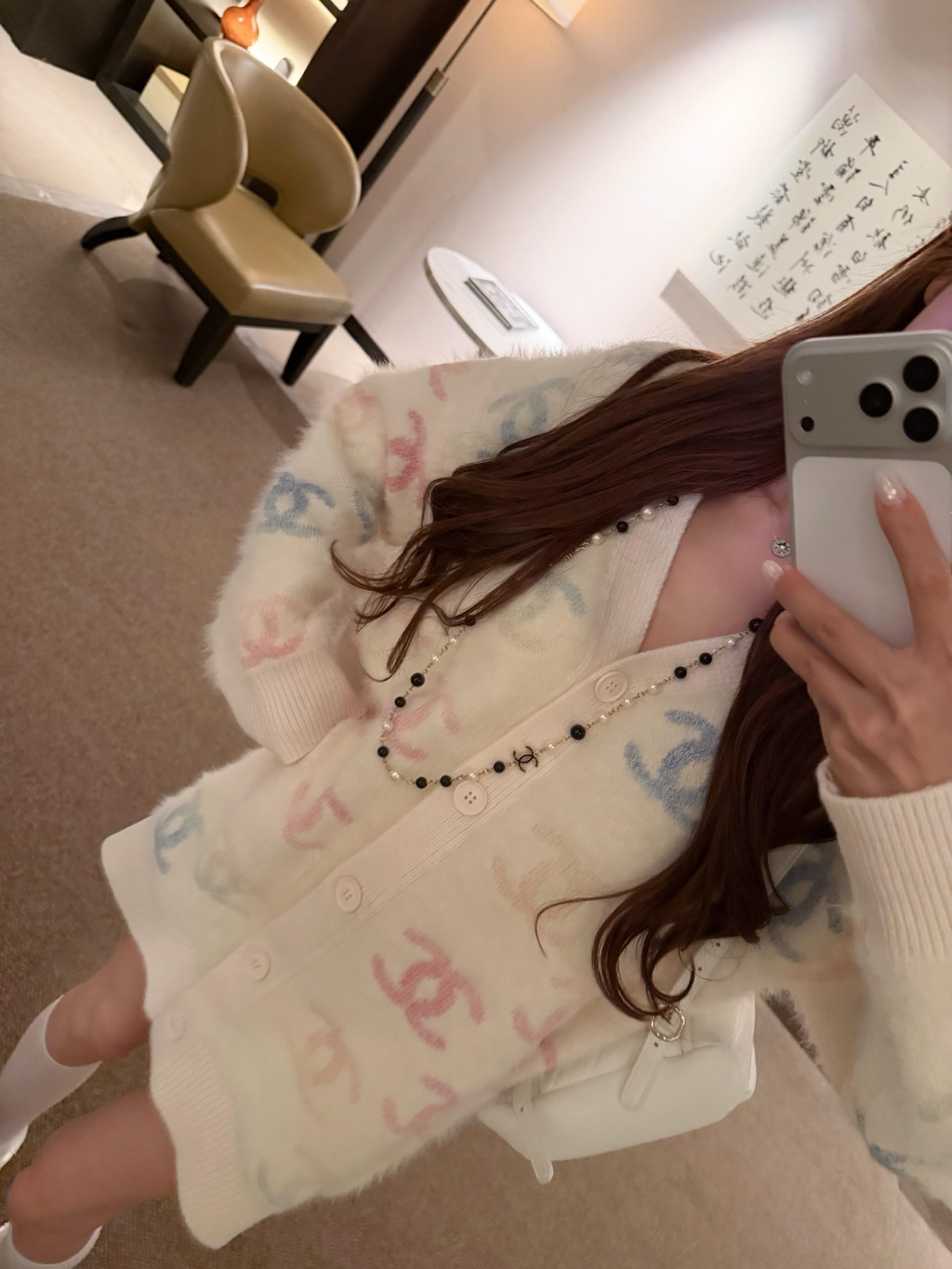 シャネル風 ピカピカカーデ 3色入 女性用 おしゃれなニットカーディガン - 画像 3