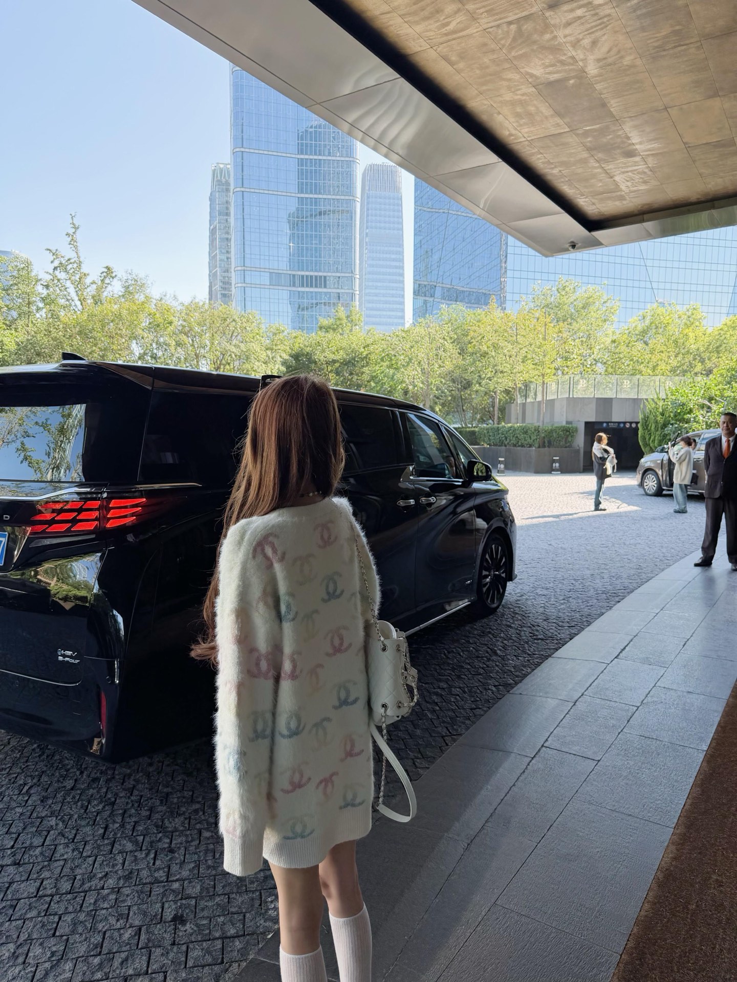 シャネル風 ピカピカカーデ 3色入 女性用 おしゃれなニットカーディガン - 画像 6