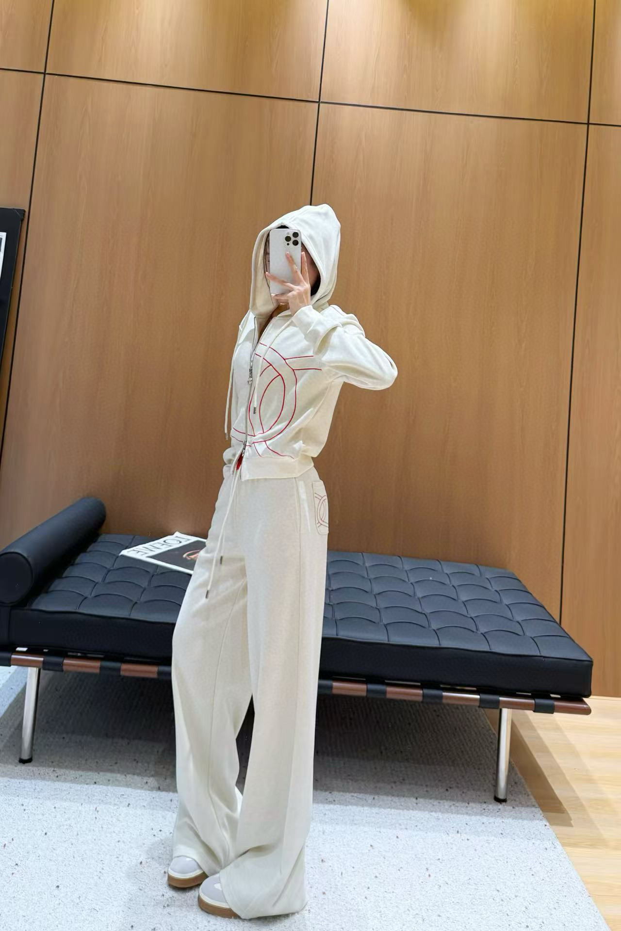 シャネル レディース セットアップ パーカー パンツ 2点セット ホワイト 3色選択可 - 画像 4