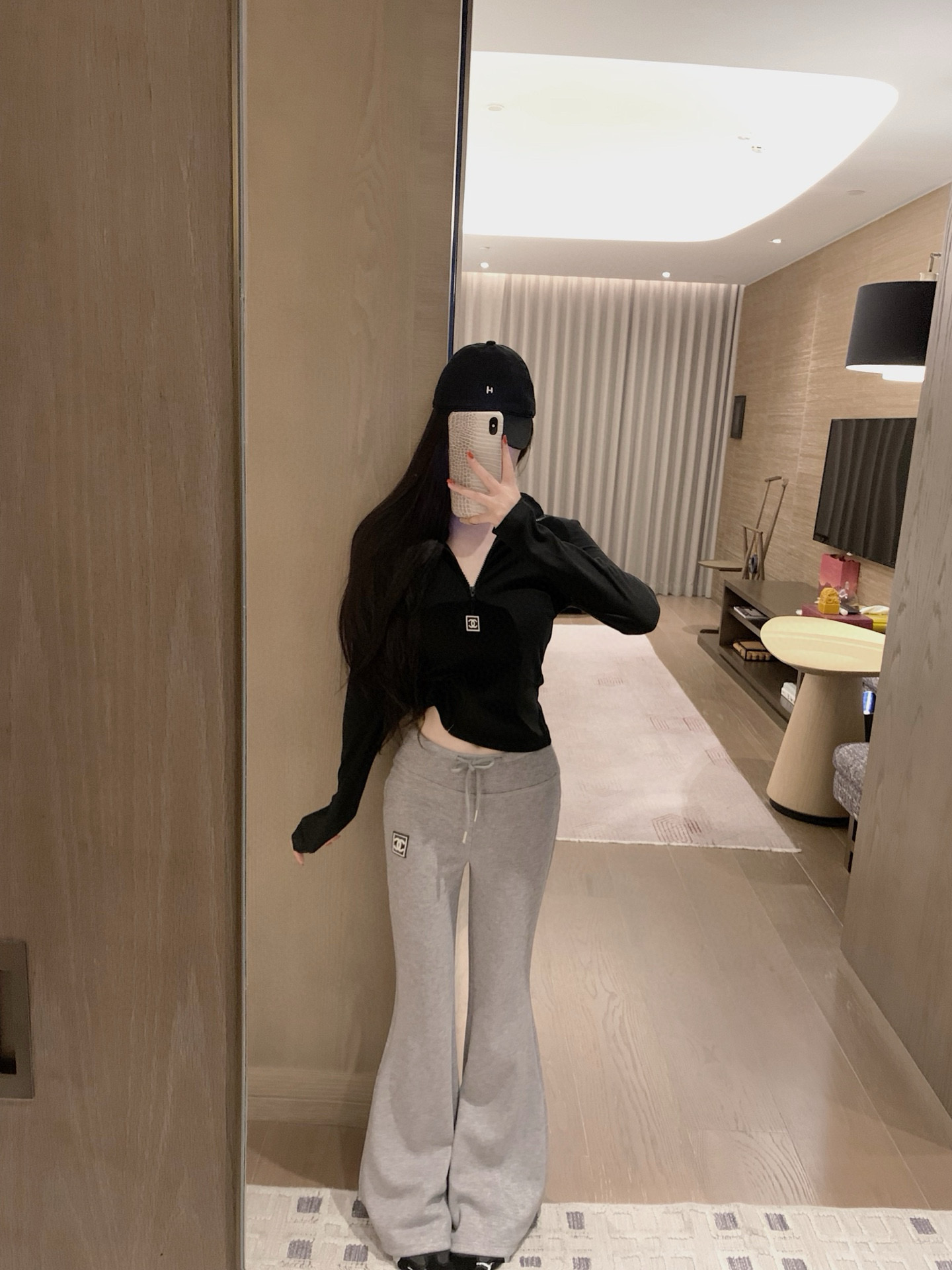 香奈儿 フリースパンツ レディース 2色 9分丈 赤いハートロゴ付き - 画像 4
