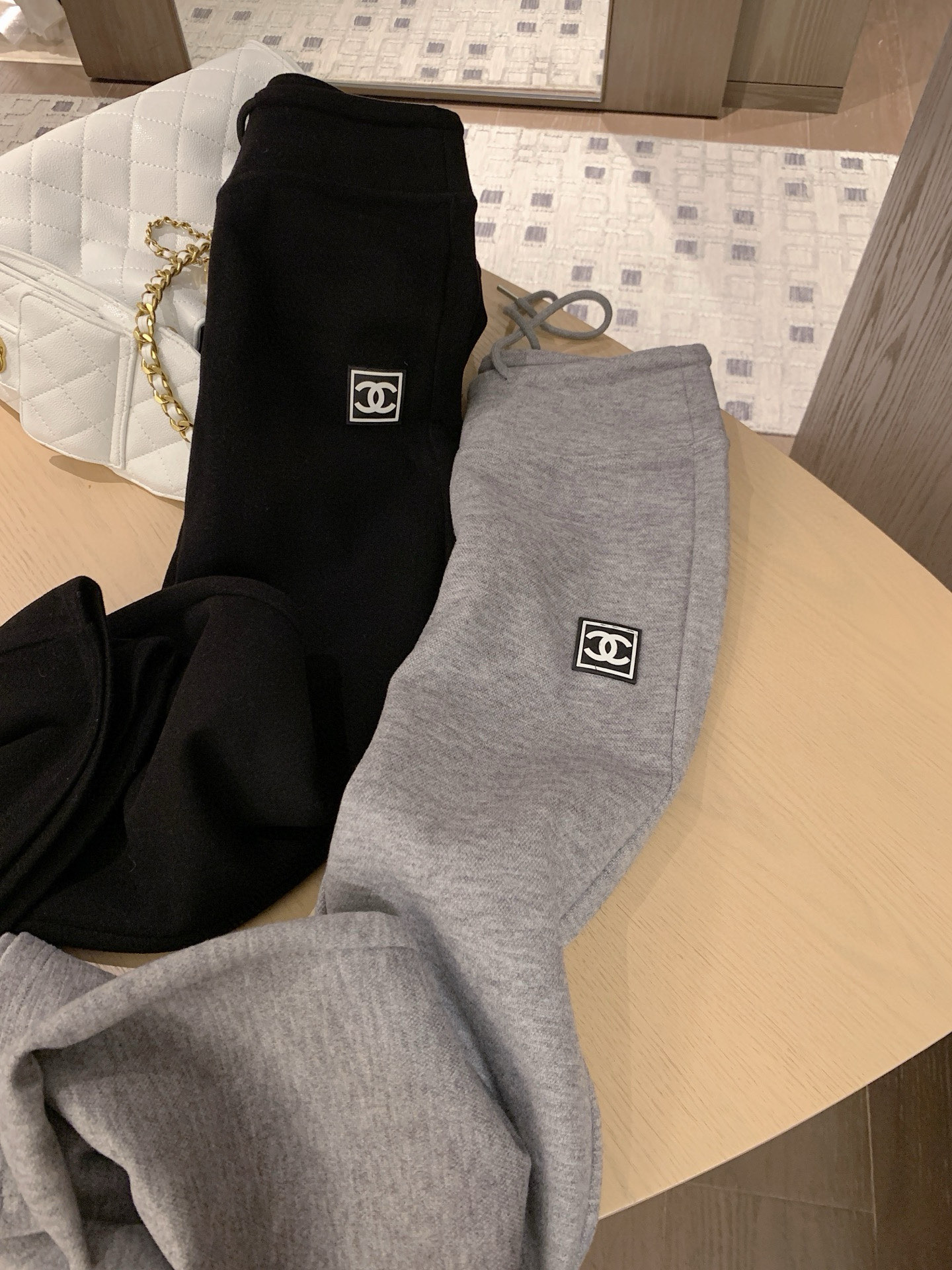 香奈儿 黒 フレアパンツ 2色入 トレーナー風 スリムフィット 舒適 インナーパンツ 春夏 新作 - 画像 9