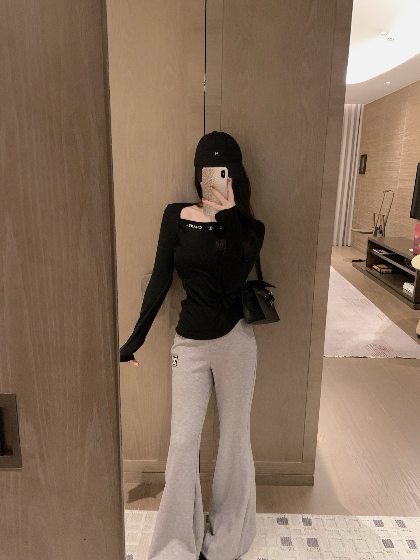 シャネル ロングスリーブTシャツ 黒 1色 - 画像 5