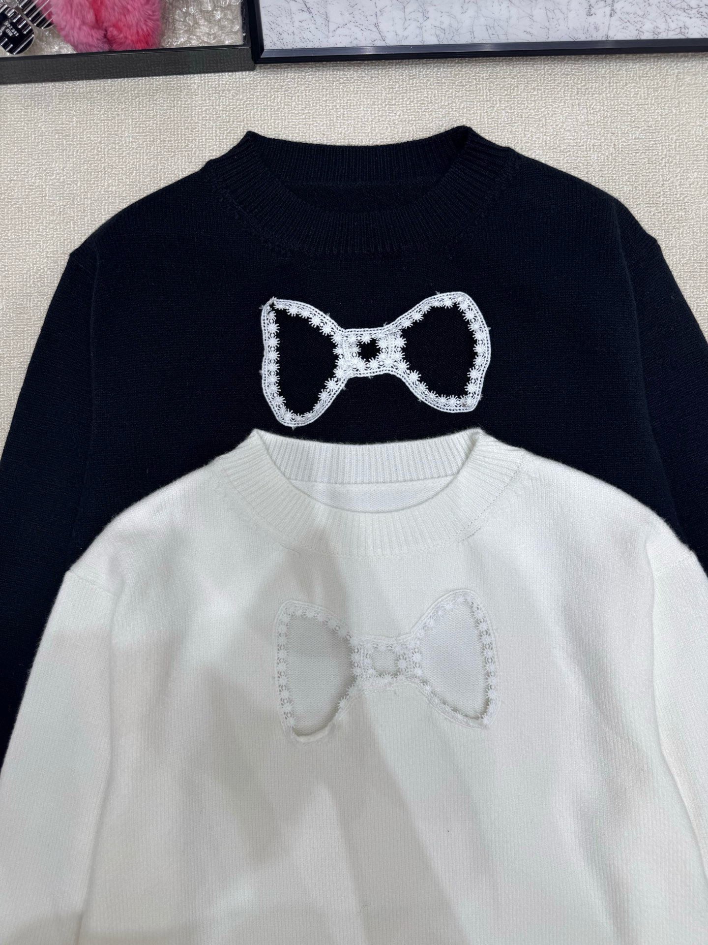 香奈儿 レディース ニット 2色 ボウタイ刺繍 春夏 新作 - 画像 6