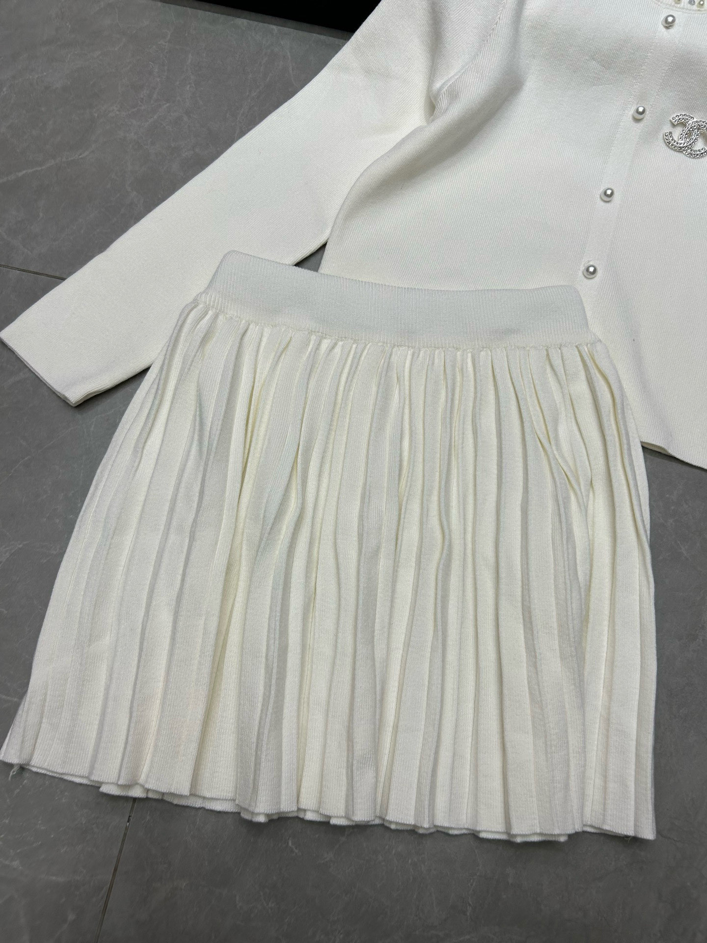 シャネル レディース セット 2色入 パールカラー ピンクスカート トレンドコーデ - 画像 5